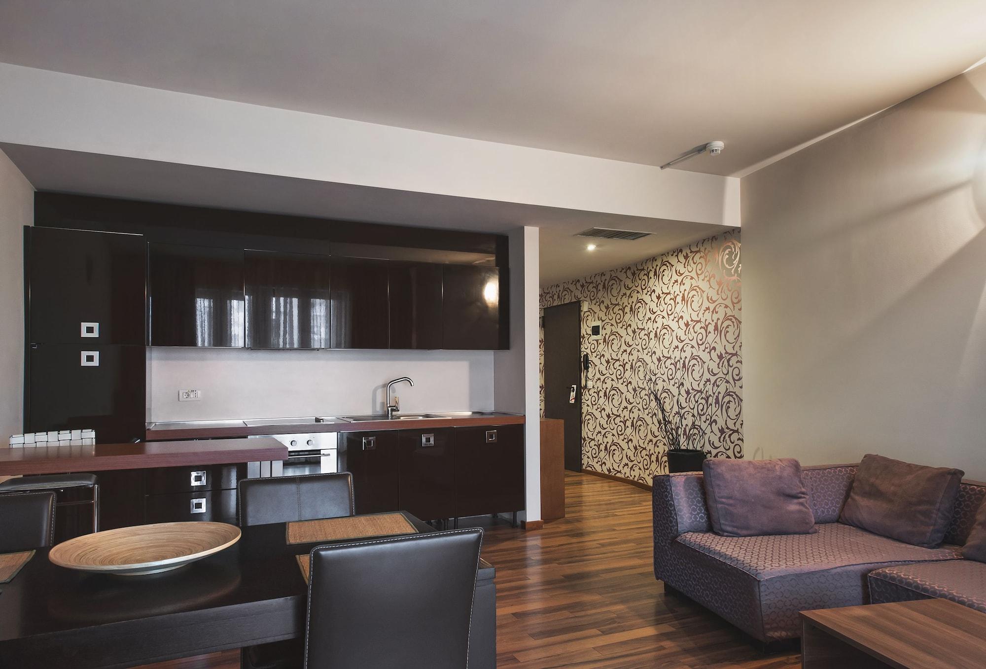 Hemingway 3* Bucarest