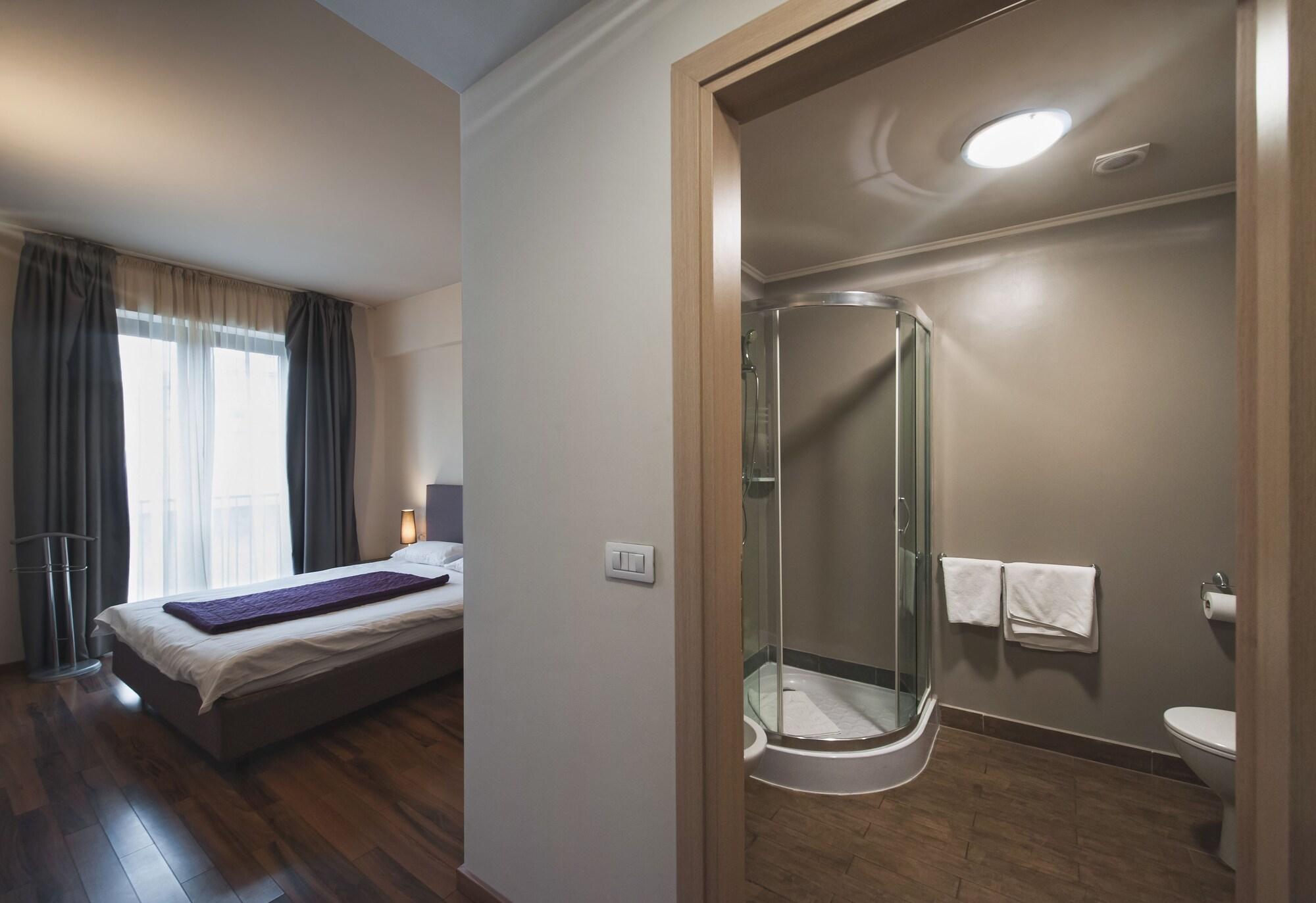 Hemingway 3* Bucarest